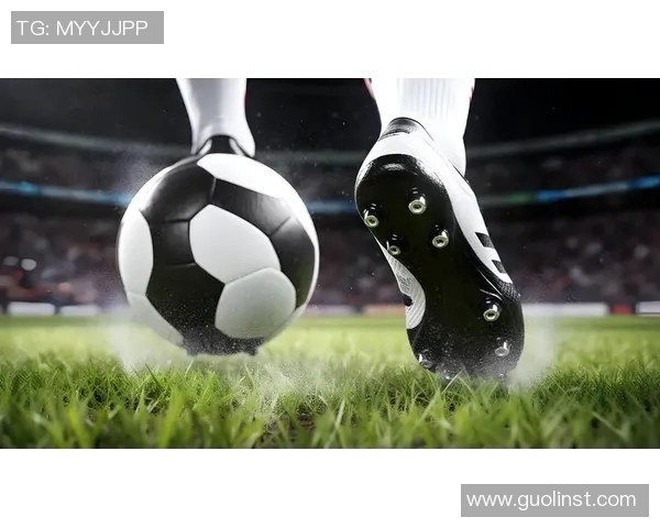 壁纸拼接呈现绿茵巨星风采打造专属球迷视觉盛宴